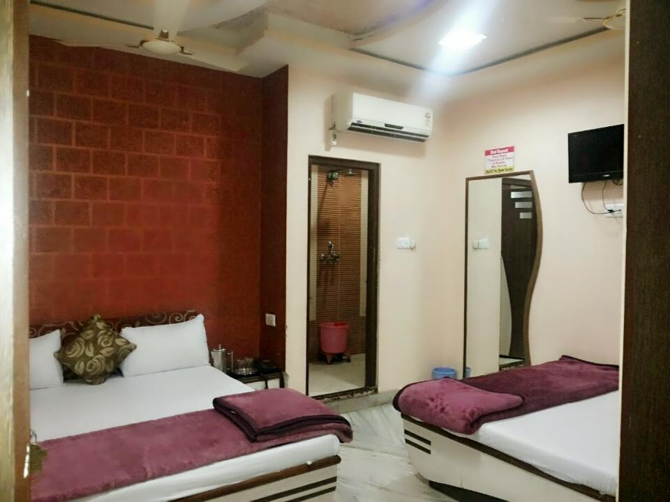 Hotel Lovely Аджмер Экстерьер фото
