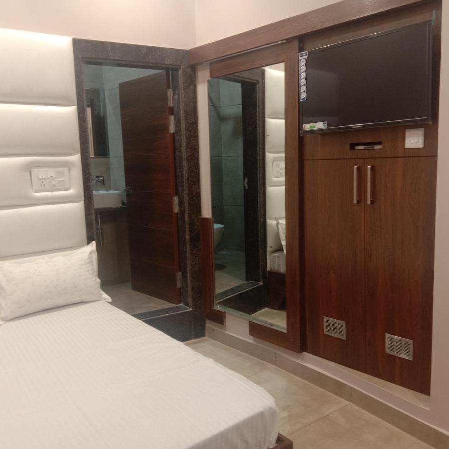Hotel Lovely Аджмер Экстерьер фото